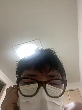 hiroto11058 live sex cam