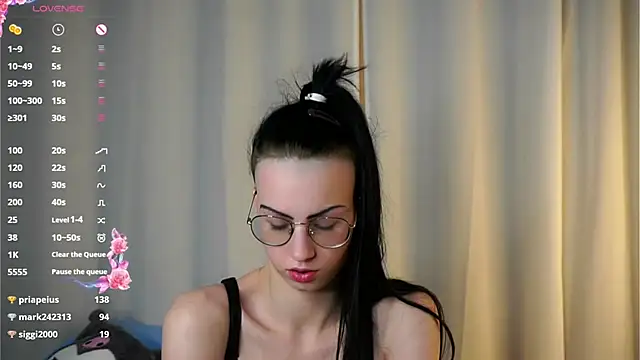 ArlineJanik live sex cam