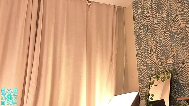 chloemilka live sex cam