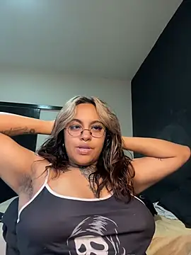 lolafairytail live sex cam