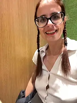 NataKitten live sex cam