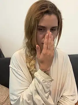 EmiliaCatalina live sex cam