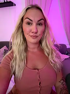 NastyMilf_ live sex cam