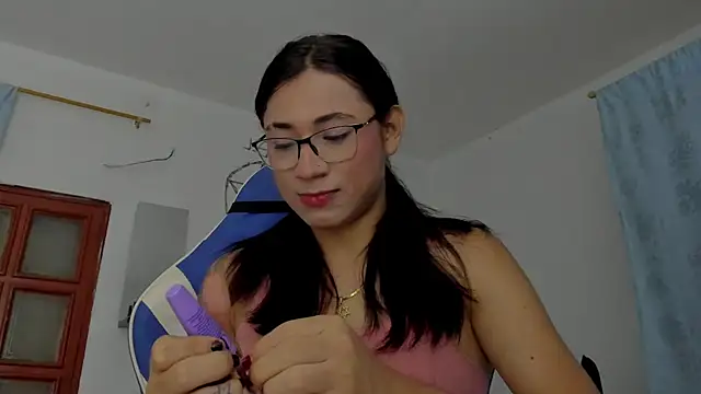 Camila_TransGirl live sex cam