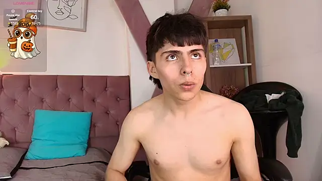 PepperTwink live sex cam