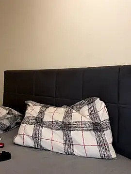 yaprakmericc live sex cam