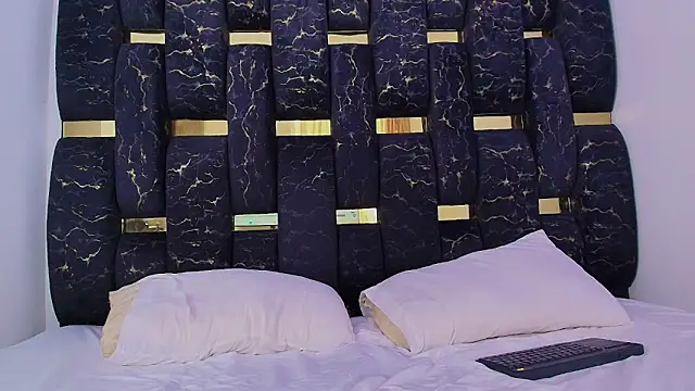 chris_blake__ live sex cam