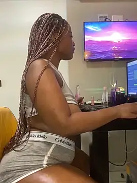 BQueen223 live sex cam