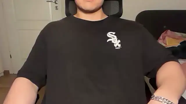 jungcock3210 live sex cam