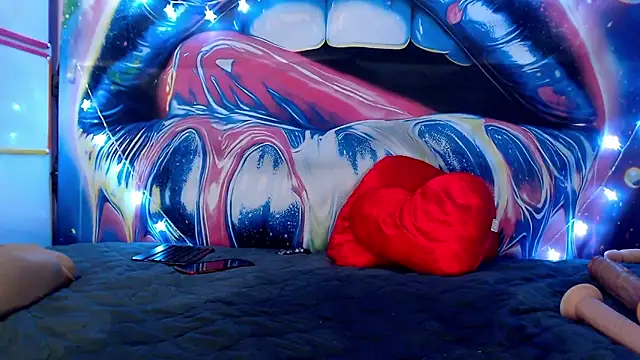 Sweeeets85 live sex cam