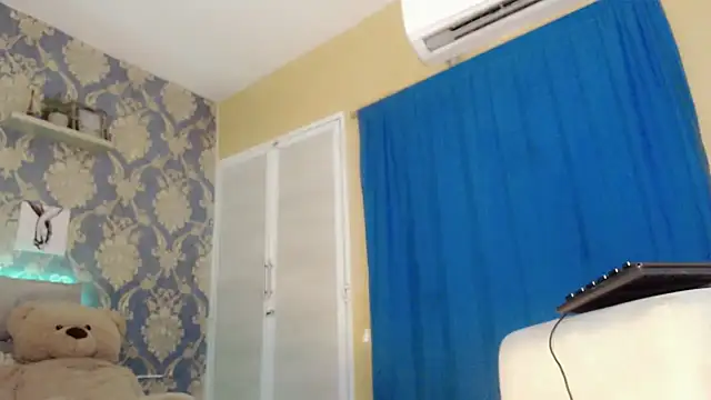 nicoledollts live sex cam