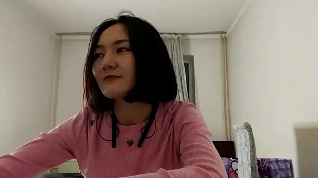 Lyndasilk live sex cam