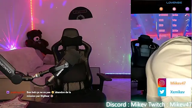 Mikev live sex cam