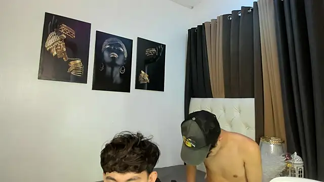 XloverXsiantwink live sex cam