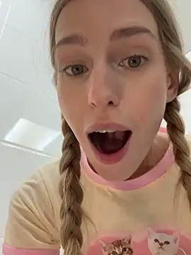 kira_mia live sex cam