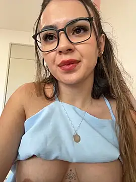 carol_amorim live sex cam