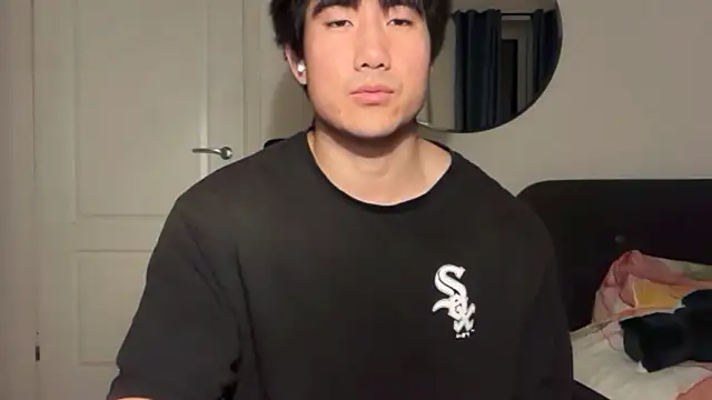 jungcock3210 live sex cam