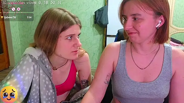 DanaMartina live sex cam