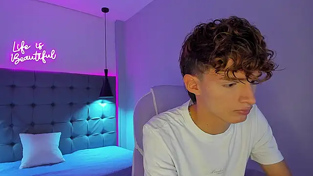 NicolasFerrer18 live sex cam