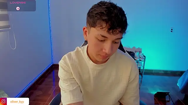 oliver_kyy live sex cam