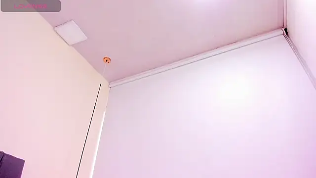 Cherllynn live sex cam