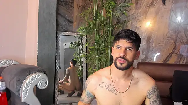 Petesevans live sex cam