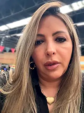 _Abril-Office1 live sex cam