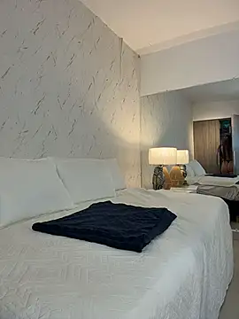 ava_blue live sex cam