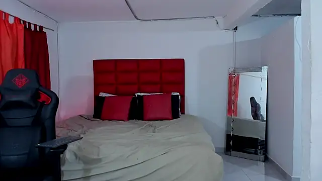 LyonGallego_ live sex cam