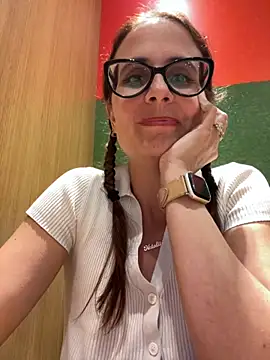 NataKitten live sex cam