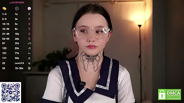 CaroleMyers live sex cam