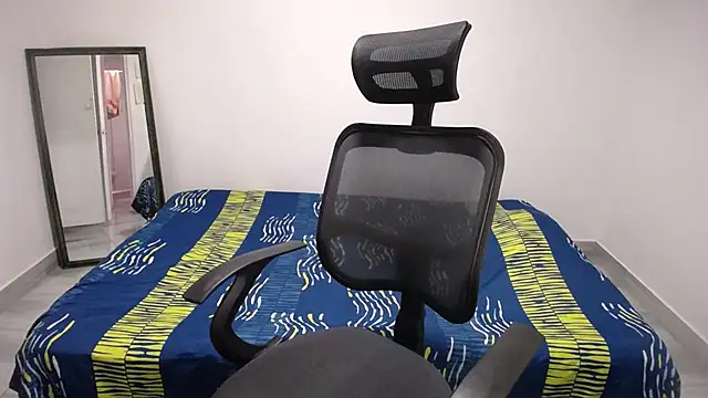 present_the_magic live sex cam