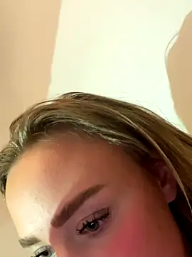 CherryEmmy live sex cam