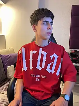 AdrianRinaldi live sex cam