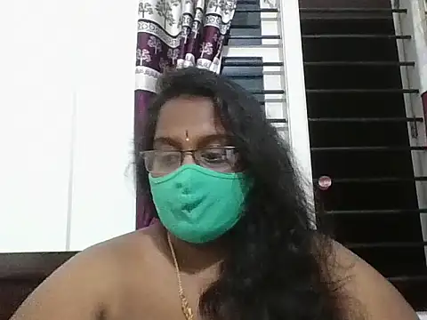 hootypriya live sex cam