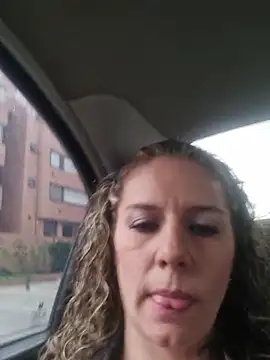 Nina_vallon live sex cam