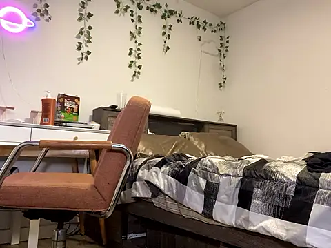 DirtyLittleKimberleigh live sex cam