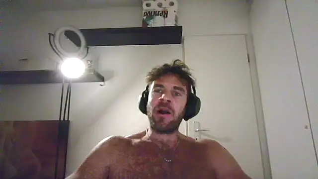 alpha-hunk live sex cam