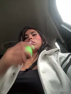 Irina_Fernandez live sex cam