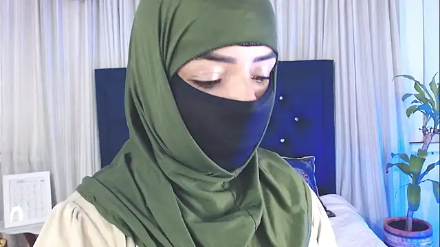 Uzra_hayed live sex cam