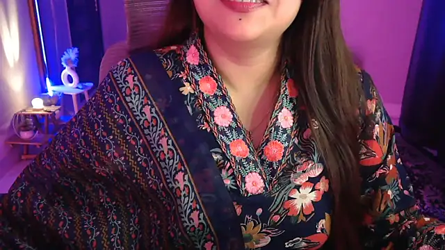 Mitikaa live sex cam