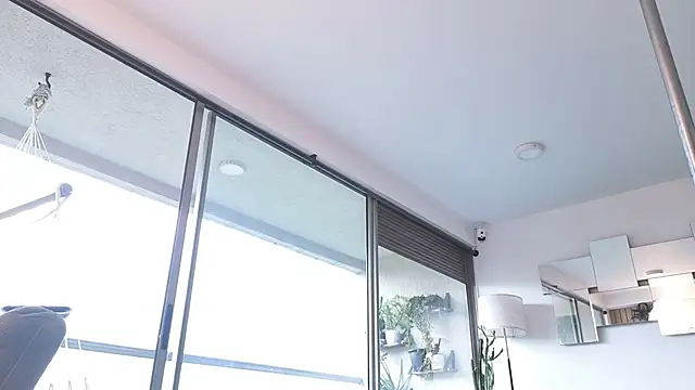 mandi4pole_ live sex cam