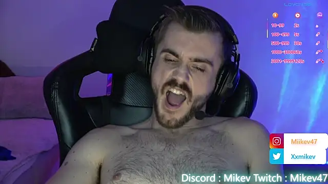 Mikev live sex cam