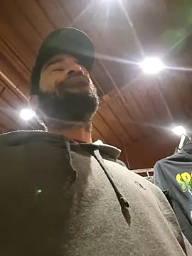 GuyInNY live sex cam