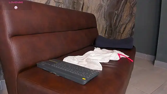 Petesevans live sex cam