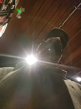 GuyInNY live sex cam