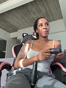 Your_Paris live sex cam