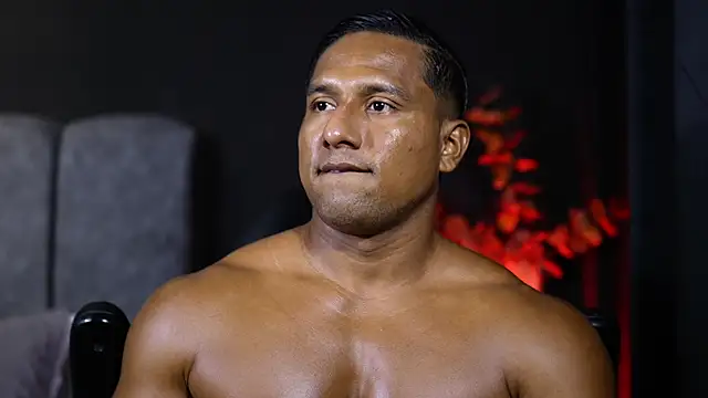 CallumMuscle live sex cam