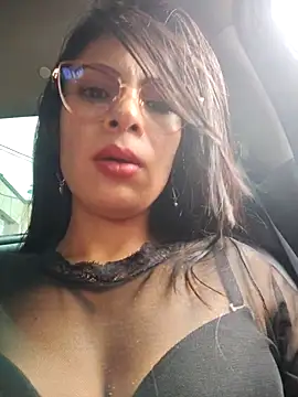 Astrid-- live sex cam