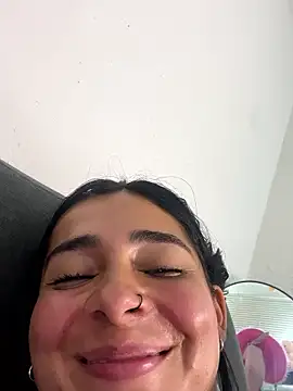 Meganmilk1 live sex cam